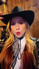 biancaalencaroficial's2025-7-25-18.25.394 story.mp4