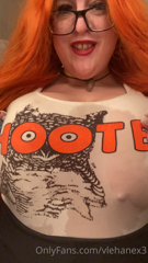 76869607_hooters-girl-gets-wet_0.mp4