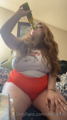 129151091_hooters-girl-shenanigans-part-2_1.mp4