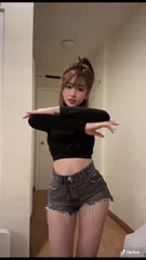 7205579368742161691 Nhac kiu j cuon cheeee #fypシ #dance #NhanVatChinh .mp4