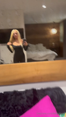 897501303_wait-to-see-me-take-my-jumpsuit-off_0.mp4