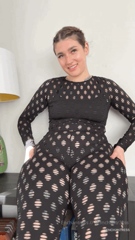 887060268_some-gifs-from-a-try-on-clip-i-filmed-the-other-day-it-s_14.mp4