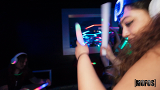 Silent Disco Party - Cleo Moon.mp4