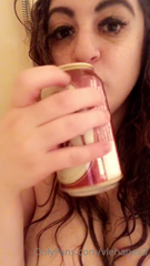 29145186_shower-beer-cuteness_1.mp4