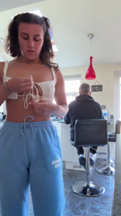 Katy R. - Dad has no side eye.mp4