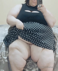78145389_after-taking-cute-pics-in-a-skirt-i-made-felt-like-showin_0.m4v