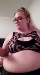 215171597_cake-inhaling-after-a-massive-3-course-dinner_0.mp4