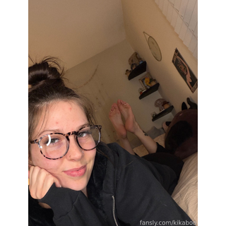 fansly-2d98rvv9lbi.png