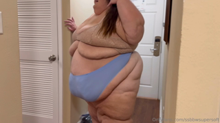 1628729928_whew-this-house-tour-is-quite-the-workout-watch-my-hu_0.mp4