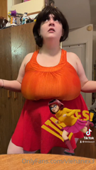 361477483_sadly-i-didnt-get-to-do-much-with-my-velma-look-but-i-can-b_0.mp4