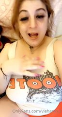 158274578_as-seen-on-twatter_0.mp4