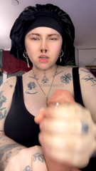 0hqb3kq4foa2j7edggbgw_source.mp4
