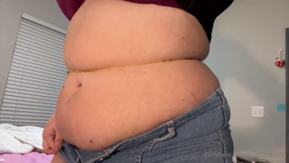 932992764_getting-fat-and-breaking-things-may-be-my-new-fav_1.mp4