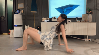 76566568e0652fc00.gif