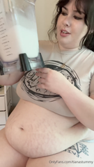 1686162791_who-knew-class-three-obesity-could-be-so-cute_0.mp4
