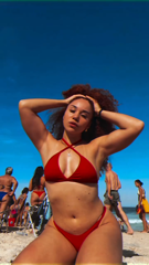 me admira enquanto filma@ludmilla laçou muito a braba 😮_💨#praia #beach #rio #riodejaneiro #rj .mp4