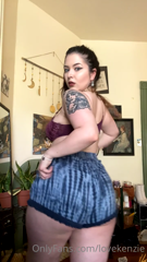 570099420_these-are-my-favorite-shorts_0.m4v