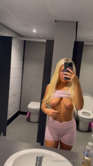 1119429122_fingering-myself-in-gym-i-am-sooo-naughty_0.mp4