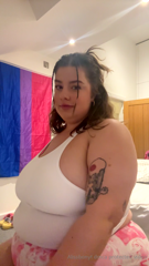 938562138_thicc-baby-girl_0.mp4