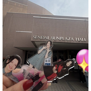 1️⃣枚目⇒行った場所で撮る旅行先やイベント会場、推しと行きたい場所どこでも2⃣枚目⇒ごはんと撮る3️⃣枚目⇒お友_2025-11-21_192241_ako_kimu_0870.jpg