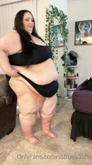 617145643_tried-on-these-new-clothes-i-got-that-barely-cover-me-and-it_0.m4v