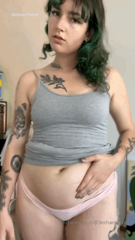 728903195_gifs-from-my-new-curvage-try-on-clip-3-look-at-that-belly_9.mp4