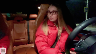 The Stepson Who Ran Away From Home Actively Fucks His Stepmother's Pussy in His Stepfather's Car.mp4
