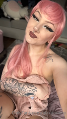 534739757_silly-clips-as-i-was-getting-ready-this-morning_2.m4v