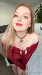 1269411502_do-i-look-good-in-red_0.mp4