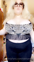 489223319_swipe-for-slow-mo-boobies-also-my-gaming-cushion-for-futu_0.mp4