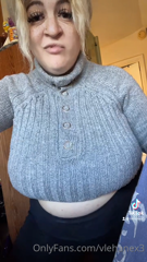 465759056_swipe-for-belly-shtuff-from-a-beer-bloat-on-cam-earlier_1.mp4