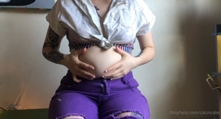 209524407_so-many-cute-things-to-post_0.m4v