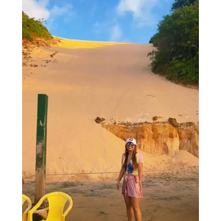 Para Belly, Conrad é o Sol, e quando o Sol aparece, as estrelas somem..webp (3).jpg