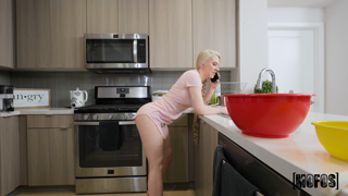 Hot Birthday Holes - Jasmine Daze,Dakota Williams.mp4