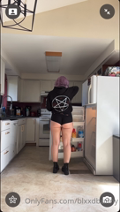 552234671_re-upping-my-redbull_0.m4v