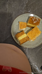 817440063_4-pieces-of-cake-and-a-litre-of-gainer-is-the-perfect-desser_1.m4v