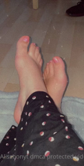 33287610_fresh-toes_0.m4v