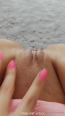 955650806_cute-and-squishy_0.mp4