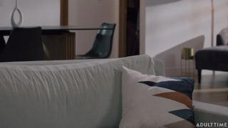 Chloe Surreal x Hollywood Cash (Adult Time).mp4