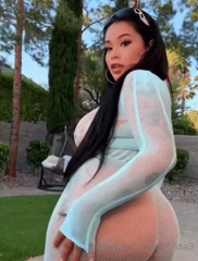 692735562_you-absolutely-need-to-go-see-this-gorgeous-girl-get-fucked_0.m4v
