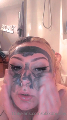 221433308_watch-me-struggle-trying-to-get-this-face-mask-off-lmao_0.m4v