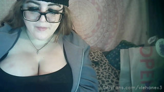 116944439_talking-about-my-fetishes-what-i-like-in-bed-etc-etc_0.mp4