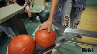 The Bowling Alley goes Crazy - Gaby Ortega.mp4