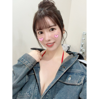 アクティブな愛心️お団子ヘアにデニムの上下が可愛いです脱いだらセクシーな下着なので、ギャップ萌えしますよ_2025-03-22_184657_ako_kimu_3620.jpg