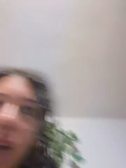 AlyssaHottv__2026-08-05_12-08-11_264.mp4