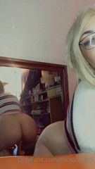 188371878_that-third-video-is-chefs-kiss_3.m4v