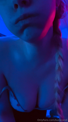 0i8vz3qzjwym6487buu42_source.mp4