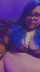 8695981_blue-haired-slut-squirting-and-cumming-on-my-new-toy-5-33_0.mp4