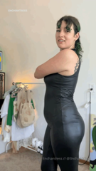 728903195_gifs-from-my-new-curvage-try-on-clip-3-look-at-that-belly_8.mp4