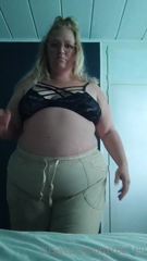 173608925_these-pants-used-to-be-huge-on-me-they-fell-down-that-is-n_0.m4v